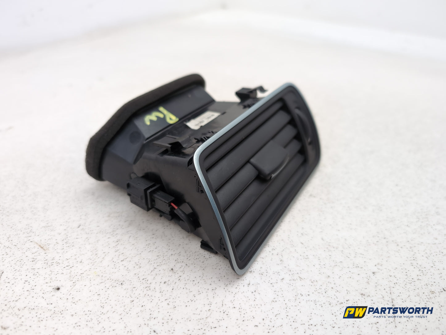 Volkswagen Passat Highline Dashboard Air Vent Grill Front Left Passenger Side - photo 3