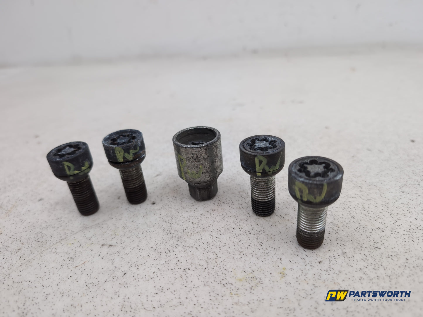 Audi A6 Se Tdi Quattro A Wheel Locking Nut Bolt Set 2005-2011 - photo 3