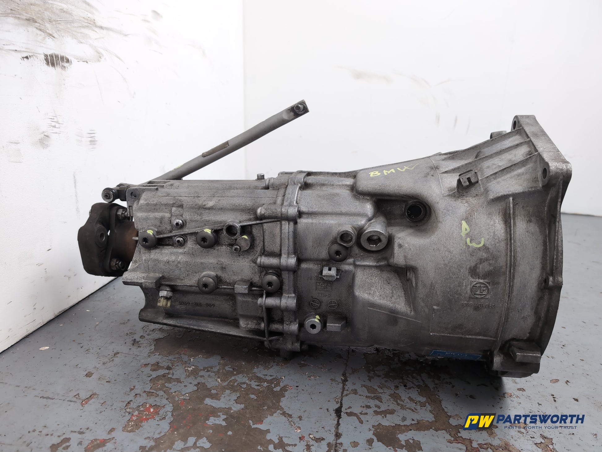 Bmw 1 3 5 Series E60 E61 E90 E91 2.0l Diesel Manual Gearbox 2.0l Diesel - photo 3