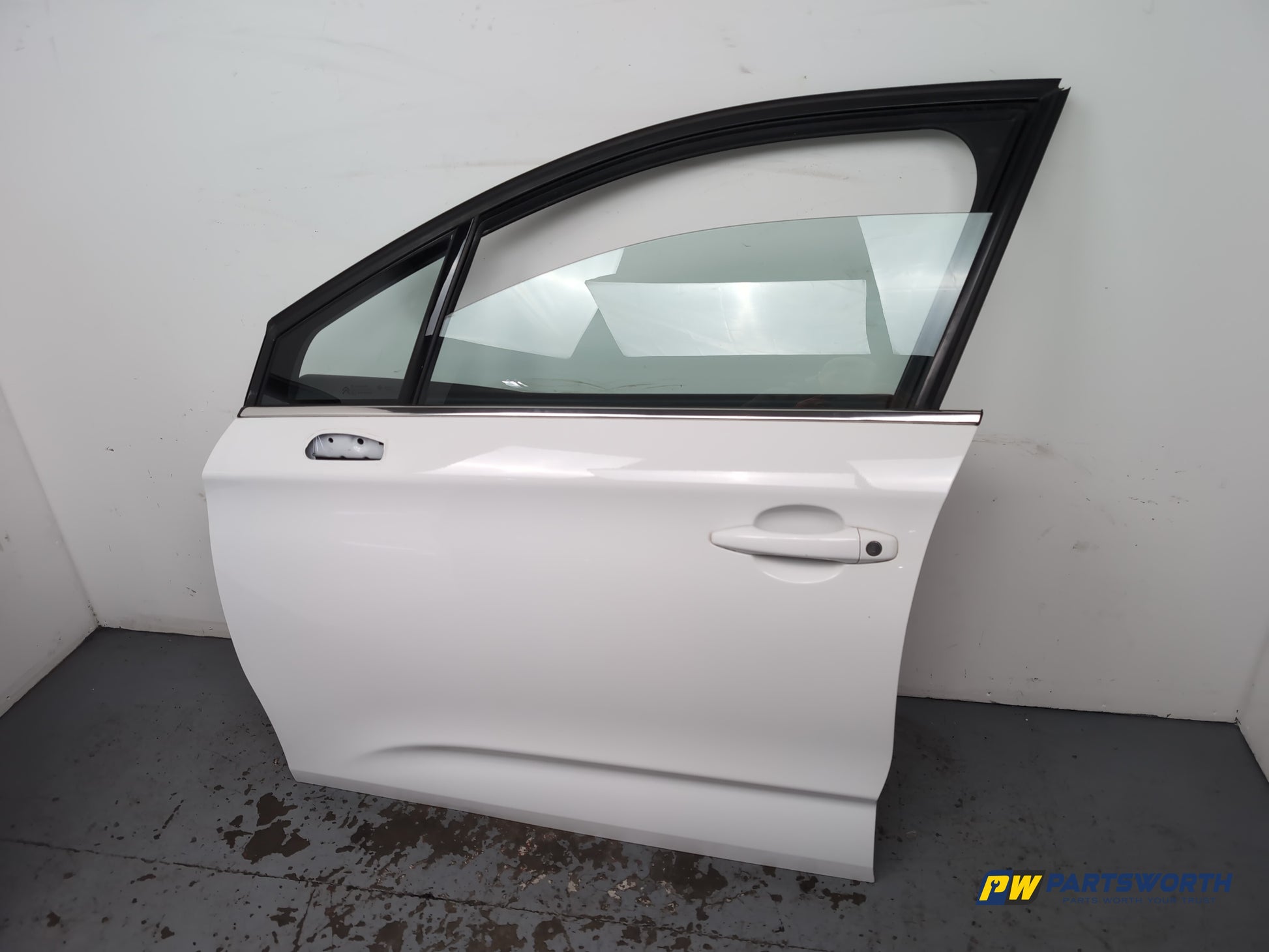 Citroen C4 Vtr+ Hdi Door Front Lh Passenger Side White Ewp 2010-2013 - photo 3
