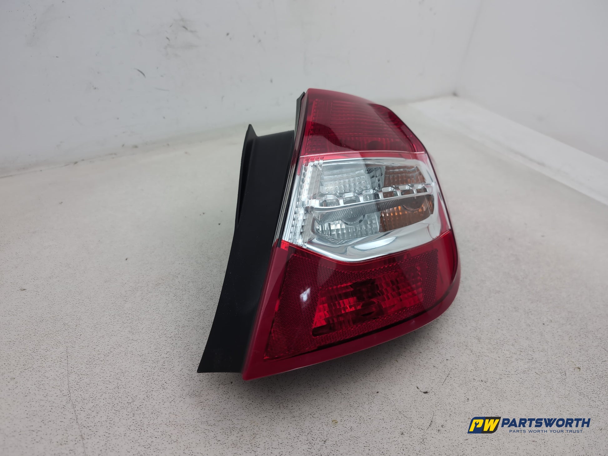 Citroen C4 Vtr+ Hdi Lamp Assembly Rear Rh Driver Side 9687311980 2010-2013 - photo 3