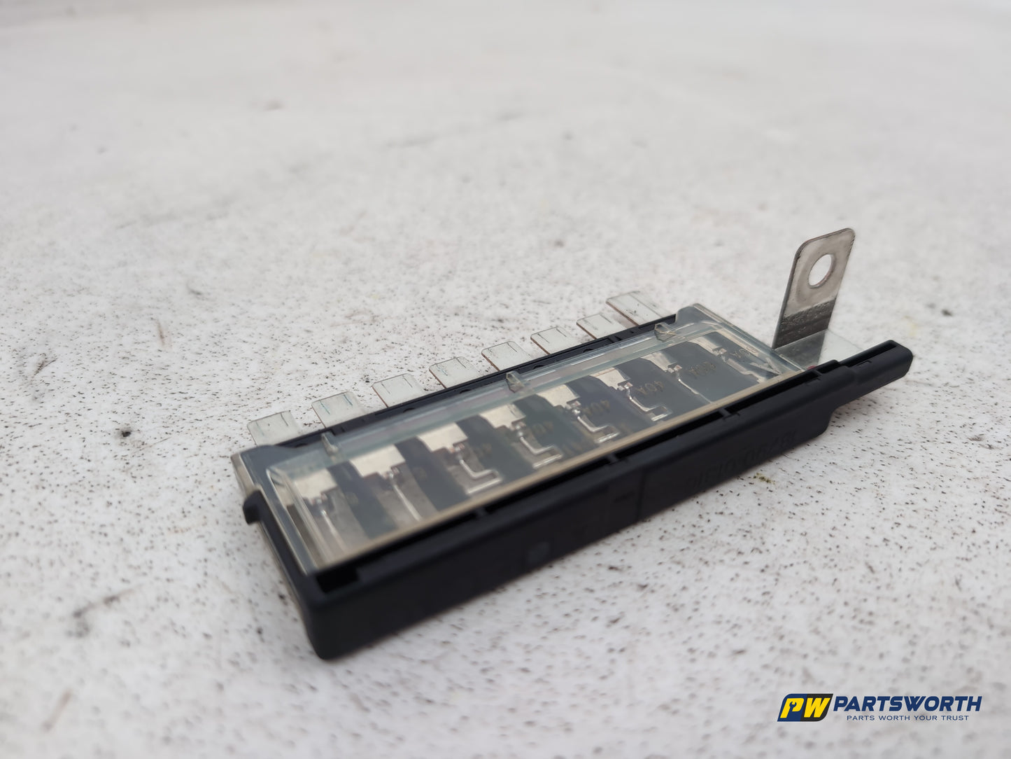 Fuse and Relay Box 1 3