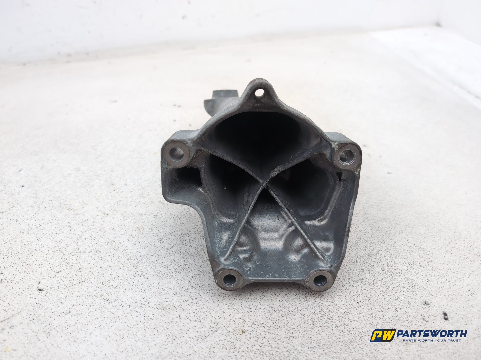 Mercedes-Benz C250 Amg Sport Ed125 Cdi Bcy A Engine Mounting Bracket Driver Side - photo 3