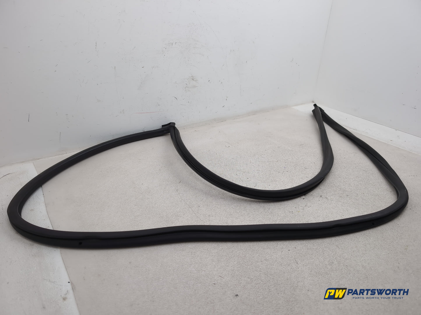 Porsche Cayenne Tiptronic S Front Bonnet Seal Rubber 7l5823707 2003-2010 - photo 3