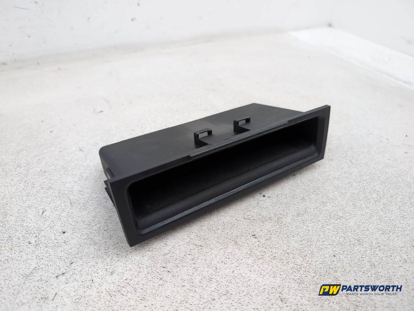 Porsche Cayenne Tiptronic S Centre Console Storage Tray 7l5857230 2003-2010 - photo 3