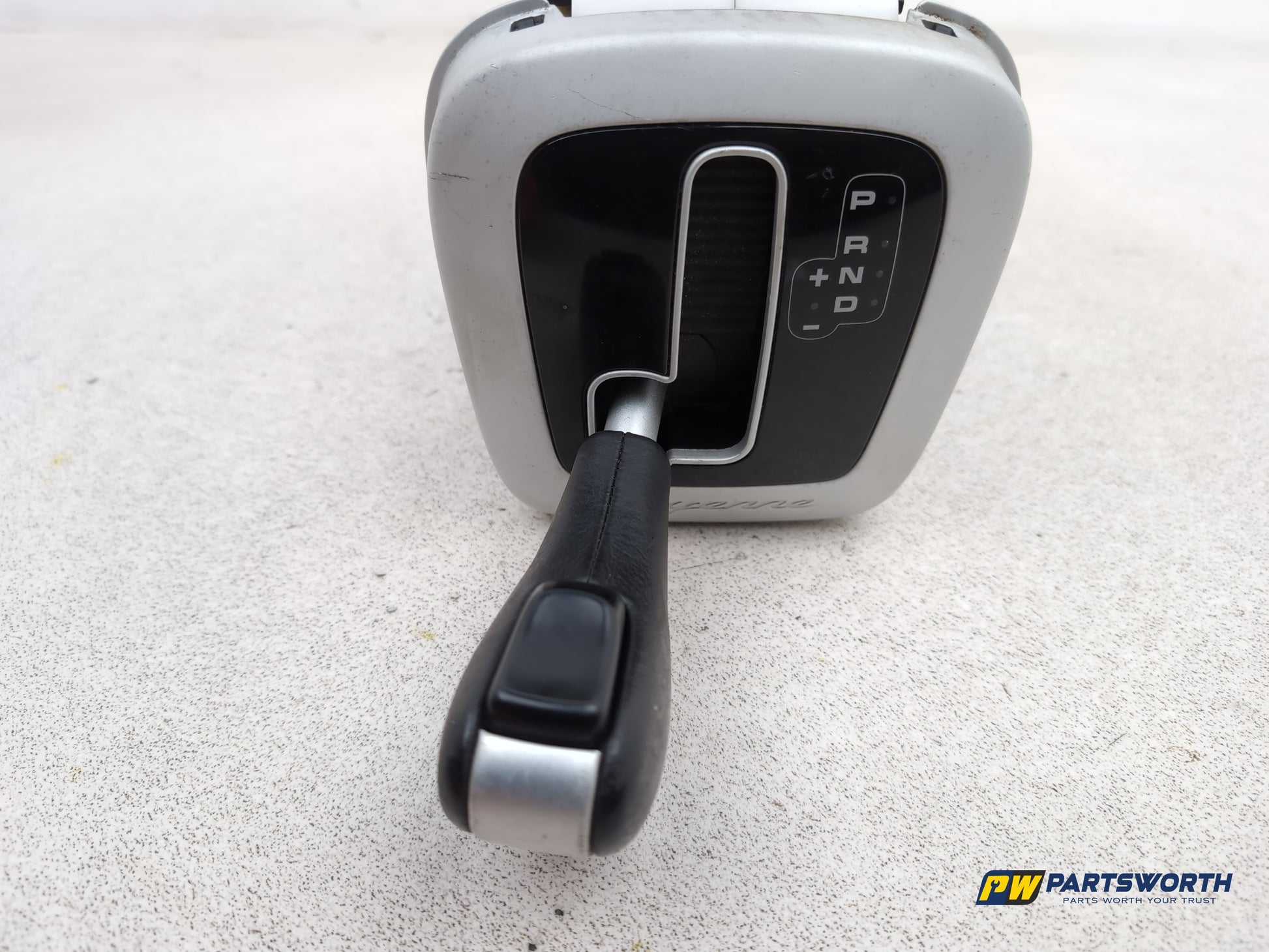 Porsche Cayenne Tiptronic S Automatic Gear Shift Assembly 7l5713203e 2003-2010 - photo 3