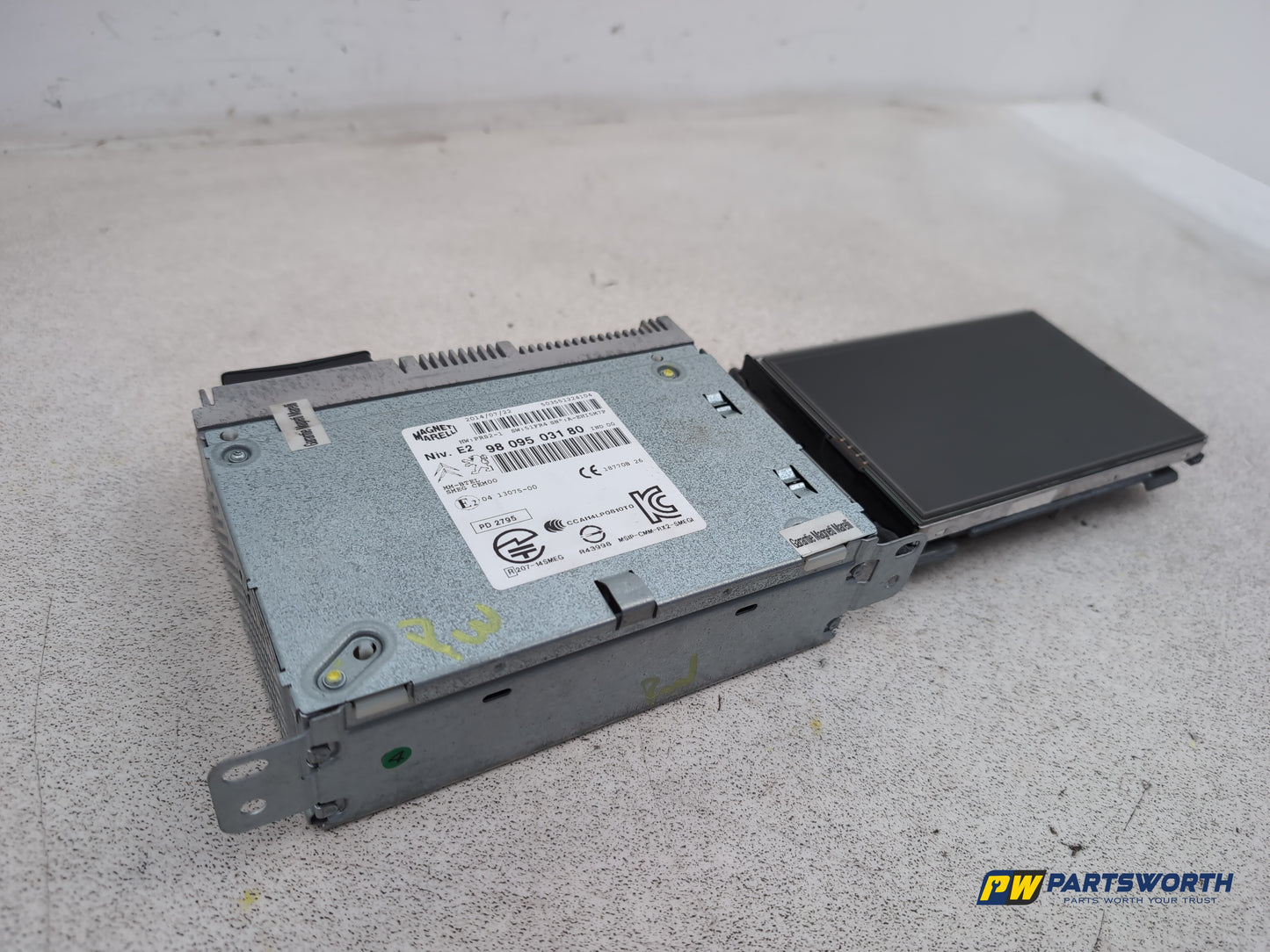 Peugeot 208 Active Stereo Radio Head Unit Cd Player And Display 9805301780 - photo 3