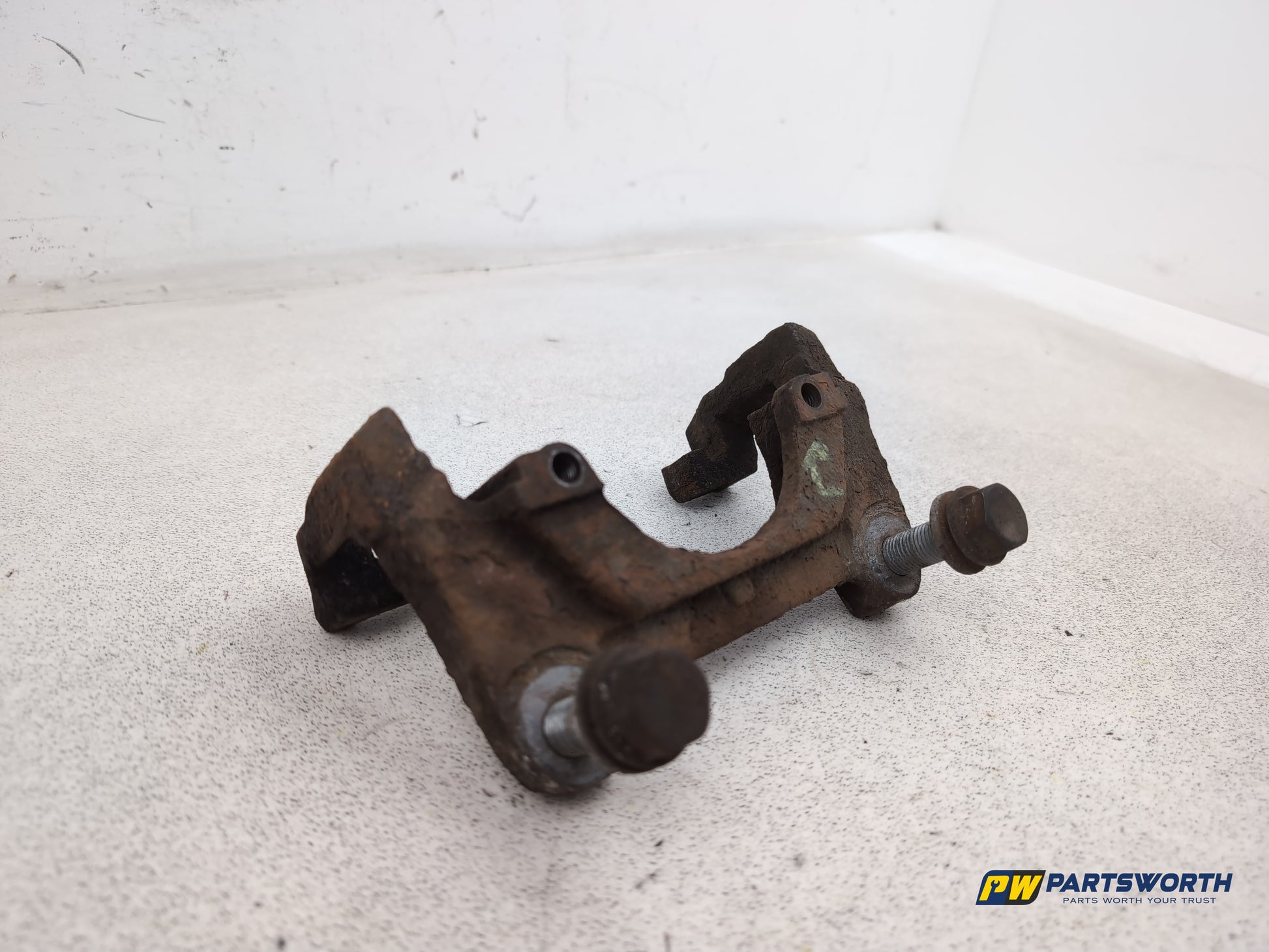 Audi A6 Se Tdi Quattro A Caliper Bracket Holder Front Right 2005-2008 - photo 3