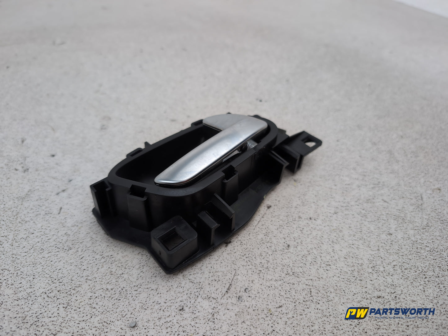Peugeot 208 Active Door Handle Inner Release Rear Rh Driver Side 96555516vv - photo 3