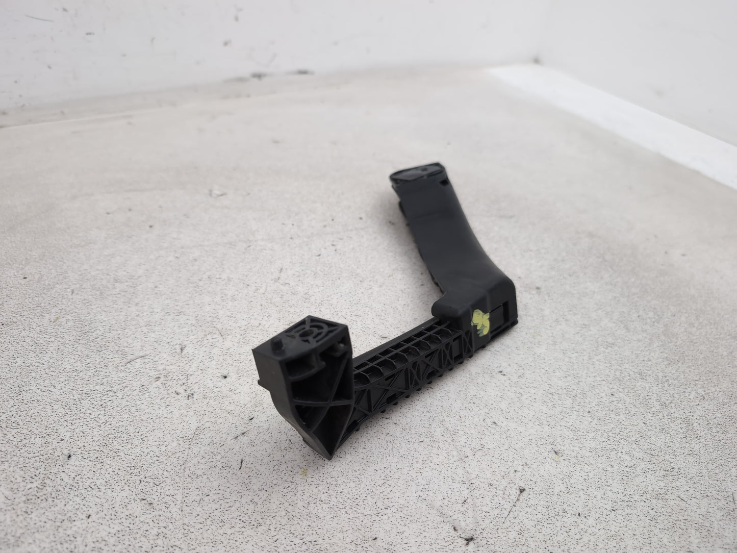 Peugeot 208 Active Passenger Side Rear Window Guide Rail 9673361380 2012-2019 - photo 3