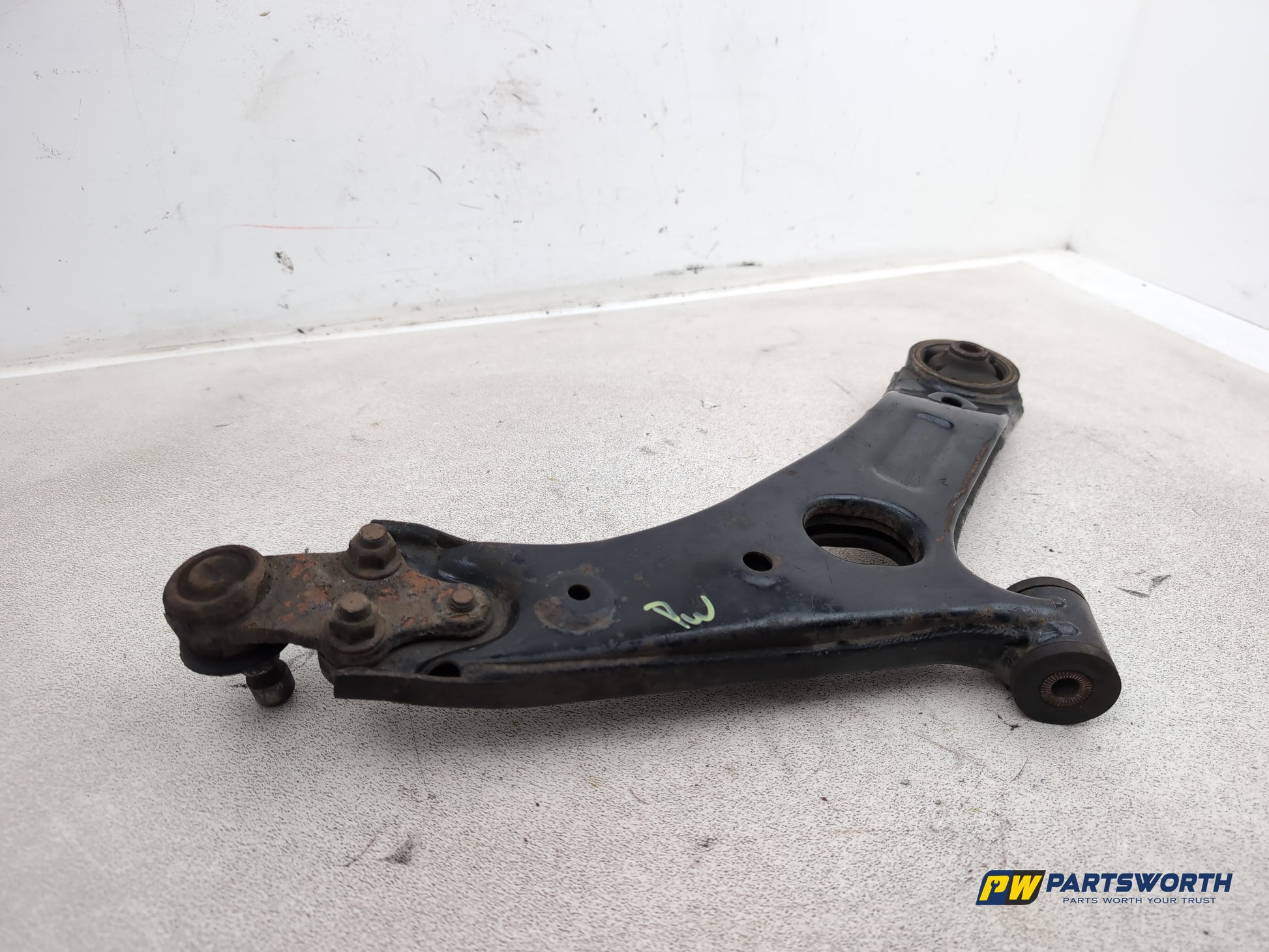 Hyundai Ix35 Style 2wd Suspension Arm Front Lower Wishbone Lh Passenger Side - photo 3