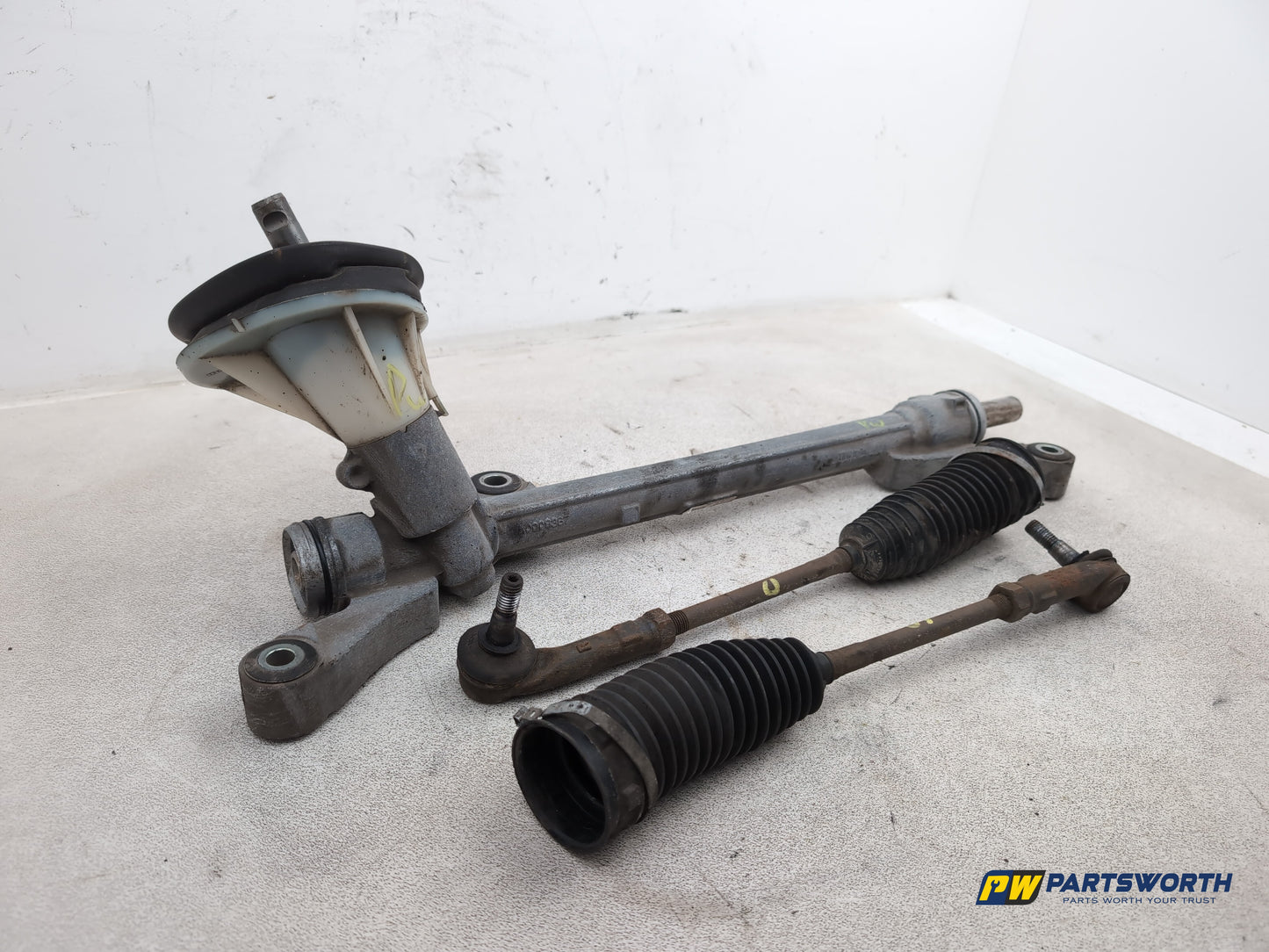 Ford Fiesta Zetec Power Steering Rack 2012-2017 - photo 3