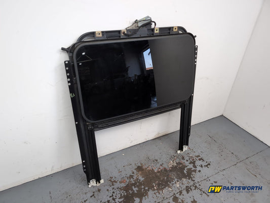 Sunroof Assembly 3