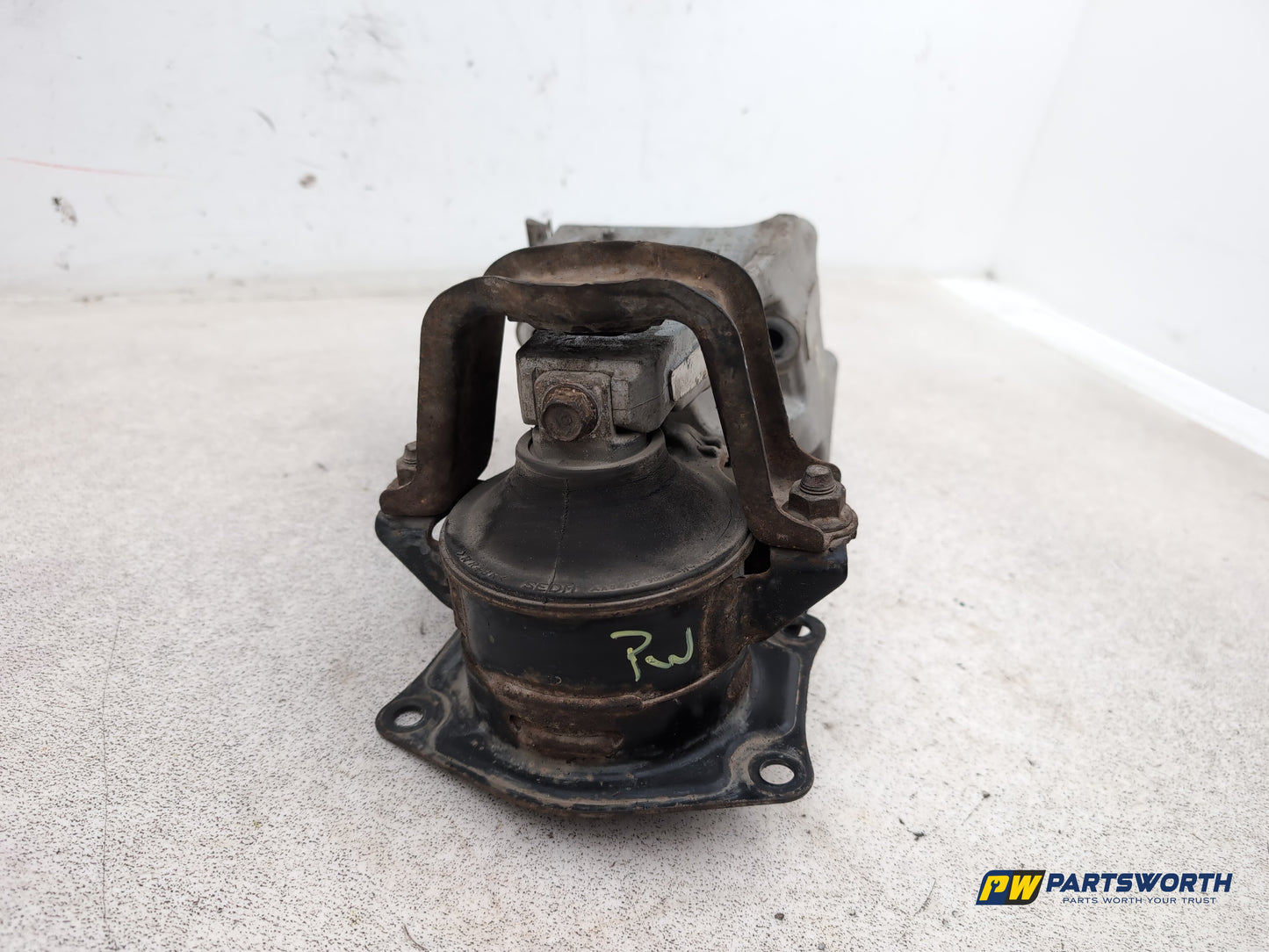 Engine Mounting Bracket 3