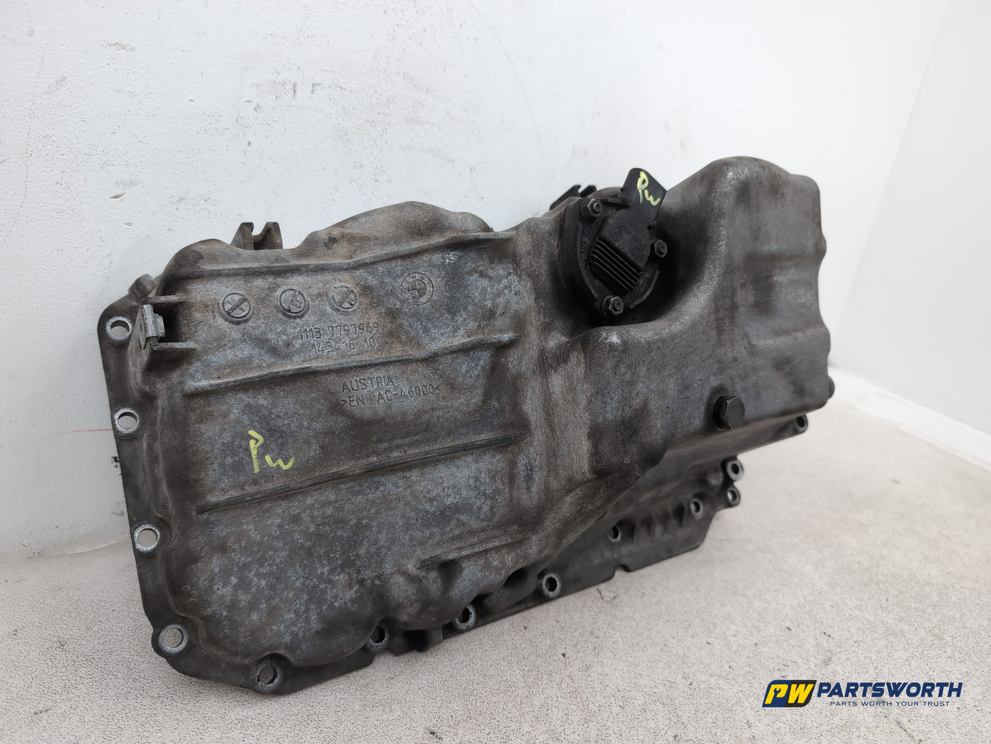 Bmw 1 3 Series E81 E82 E87 E90 E91 E92 Diesel Engine Sump 7797969 2008-2012 - photo 3