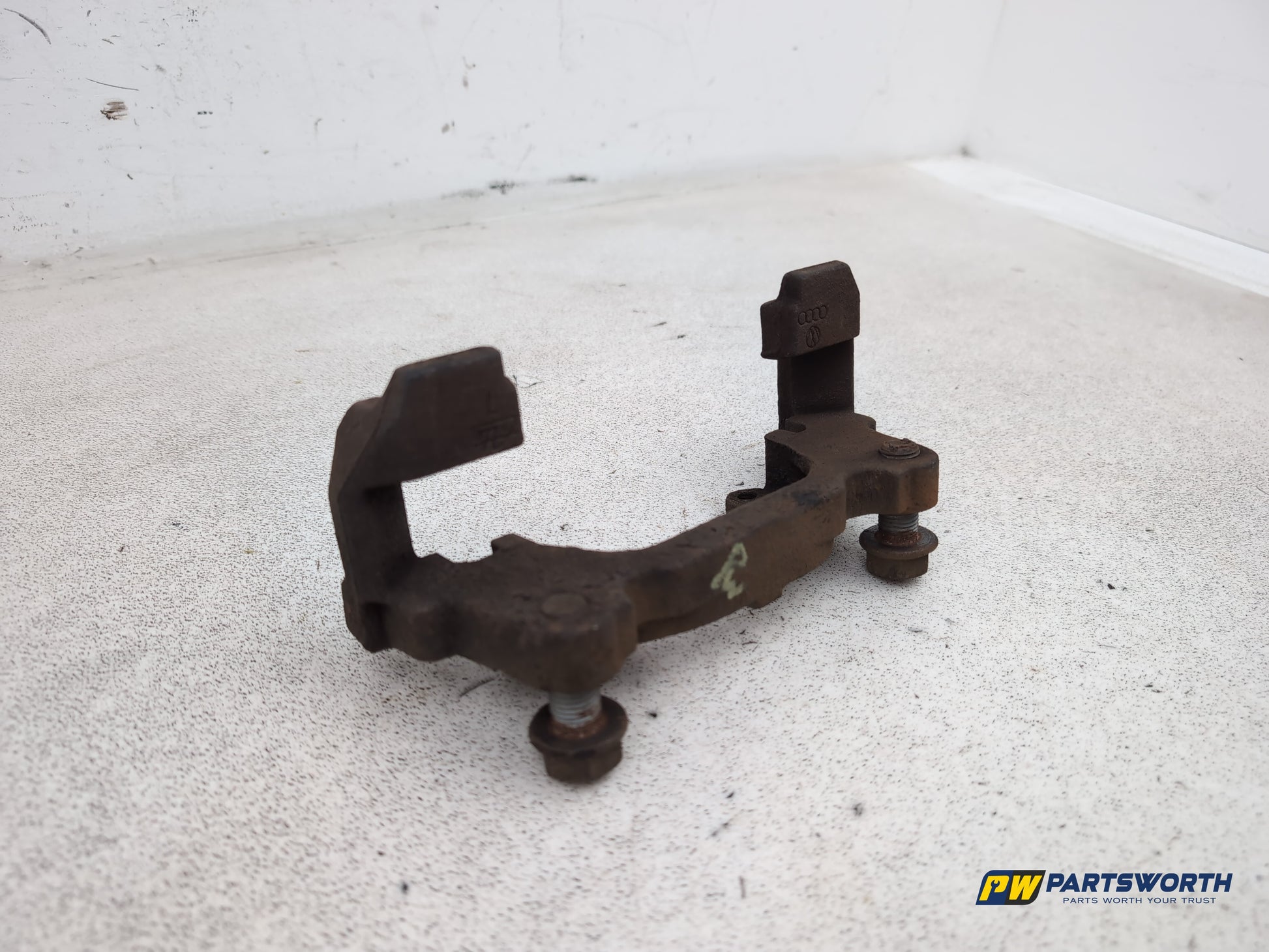Audi A3 Sport Tfsi Brake Caliper Front Support Lh Passenger Side 2008-2012 - photo 3