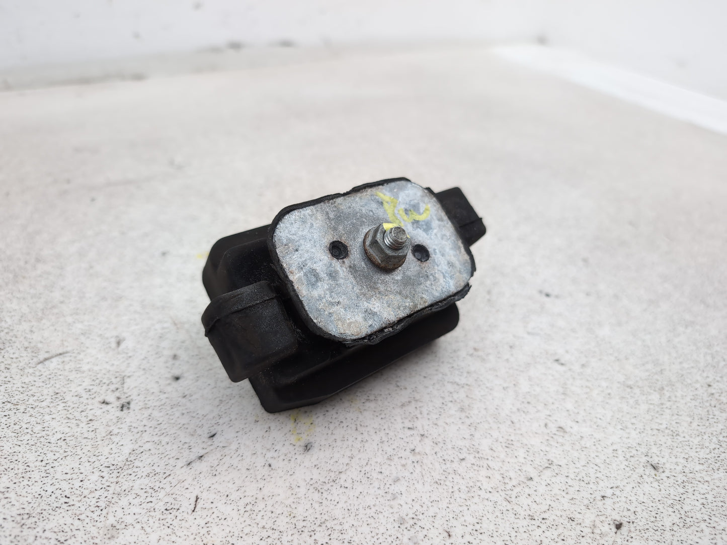 Engine Mounting Bracket 3