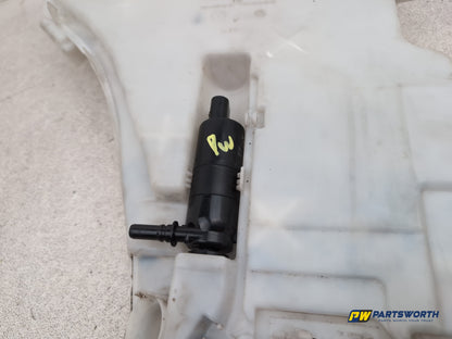 Bmw 5 Series 520d Se Washer Bottle Screen 8050439 2013-2017 - photo 9