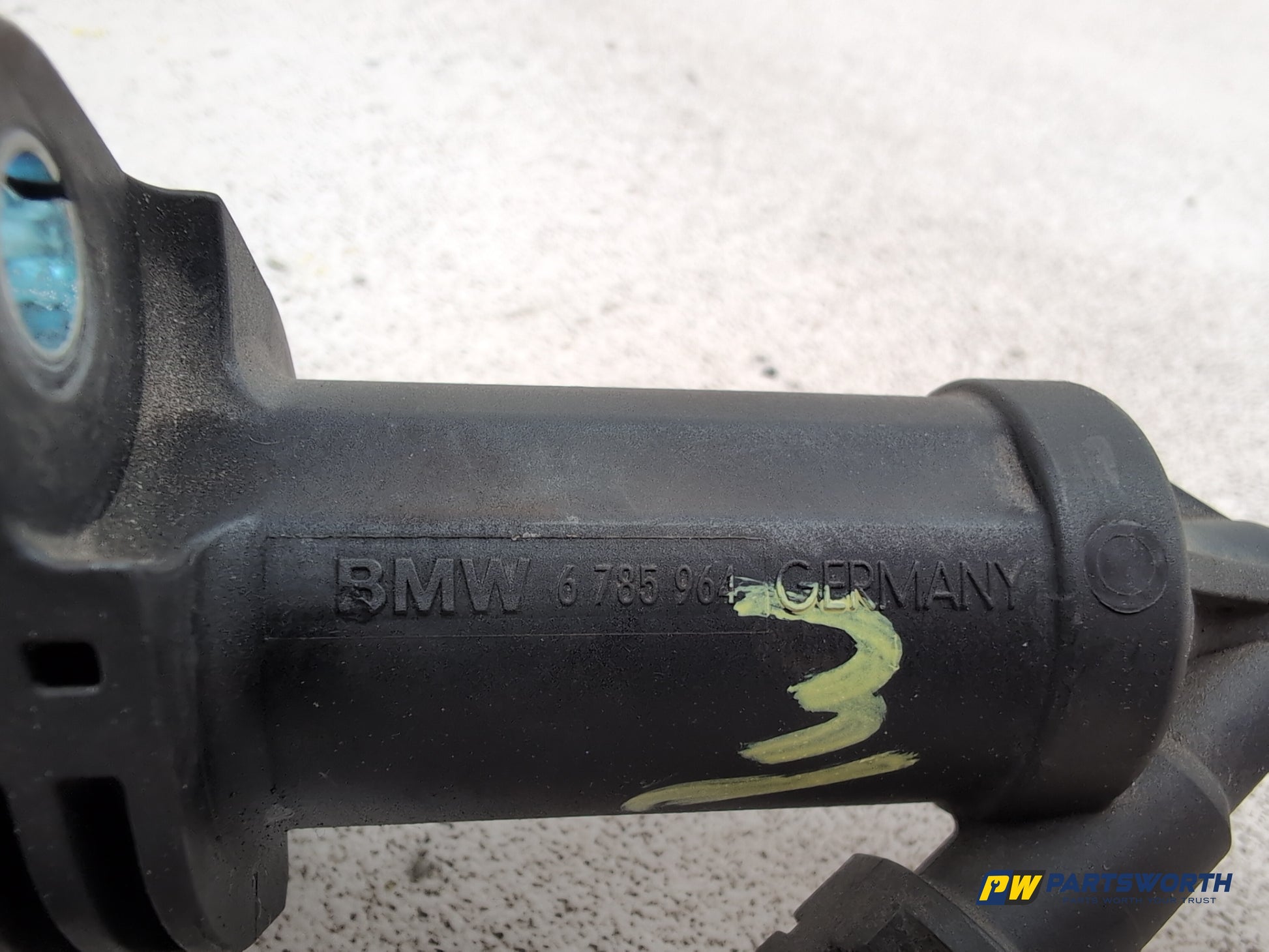 Bmw E60 E61 E63 E64 X1 E84 X3 E83 E81 E87 E90 E91 F10 F11 Clutch Slave Cylinder - photo 3