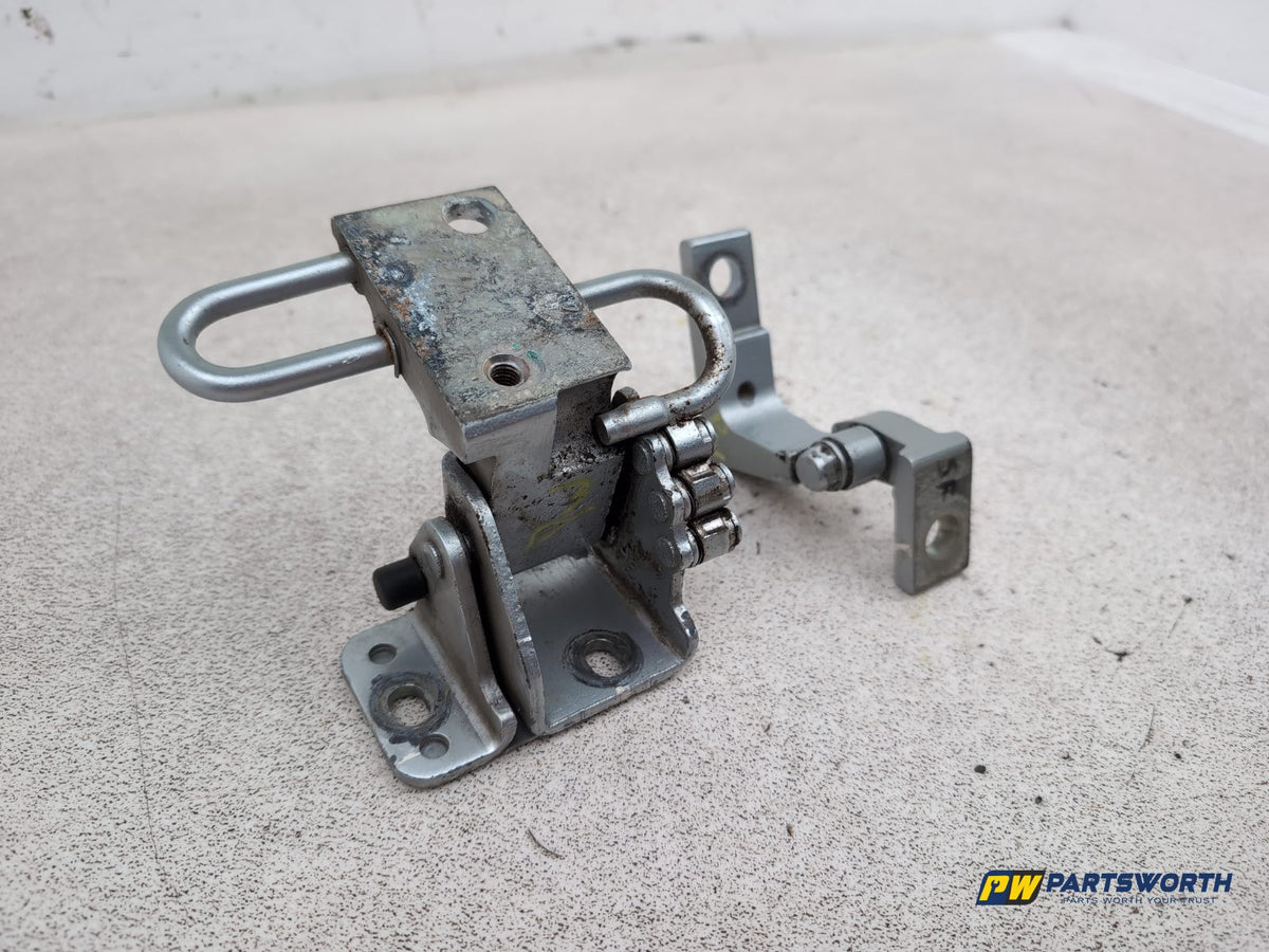 LH Front Door Hinge Pair  3