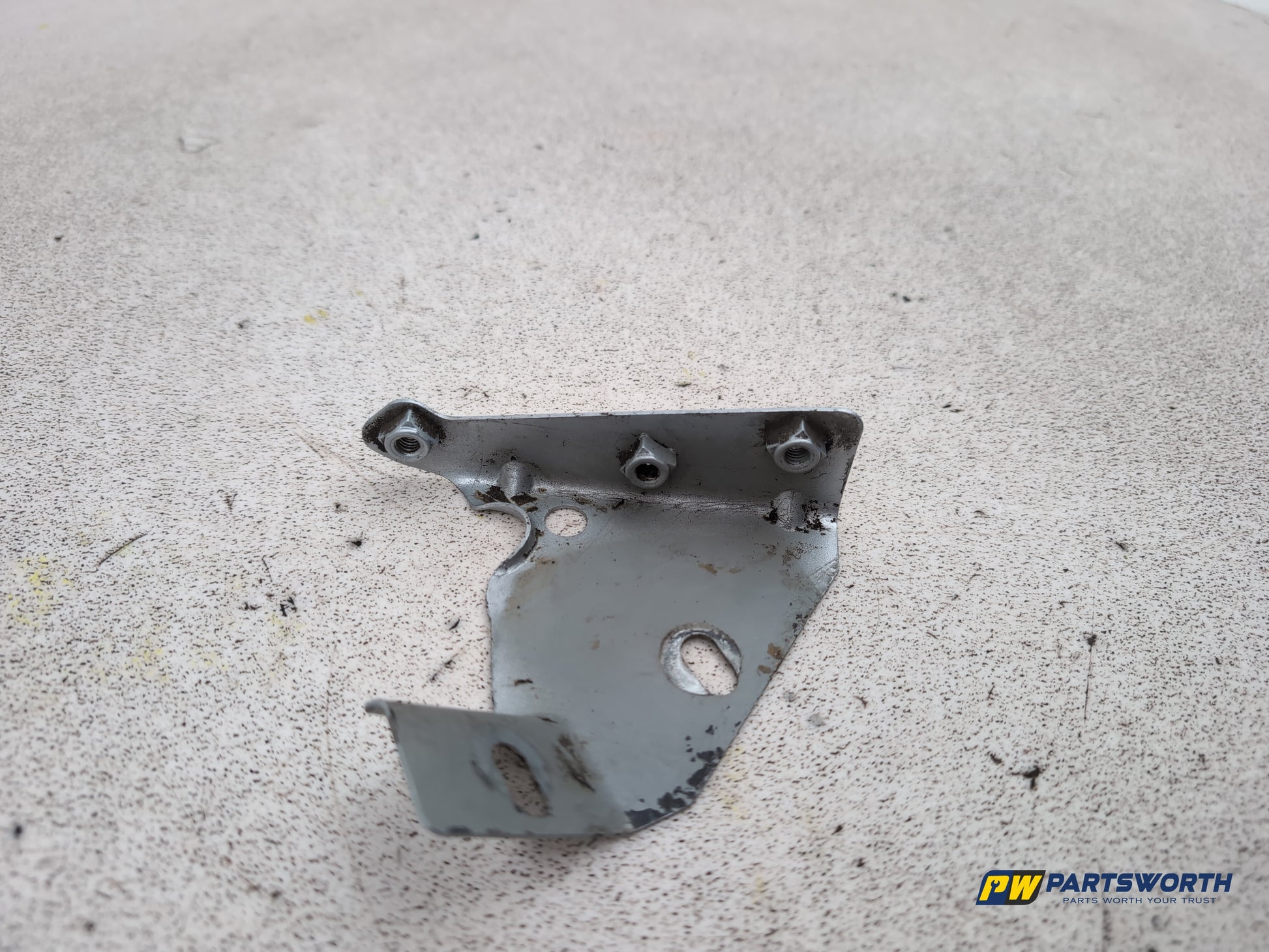 Exterior bracket 3