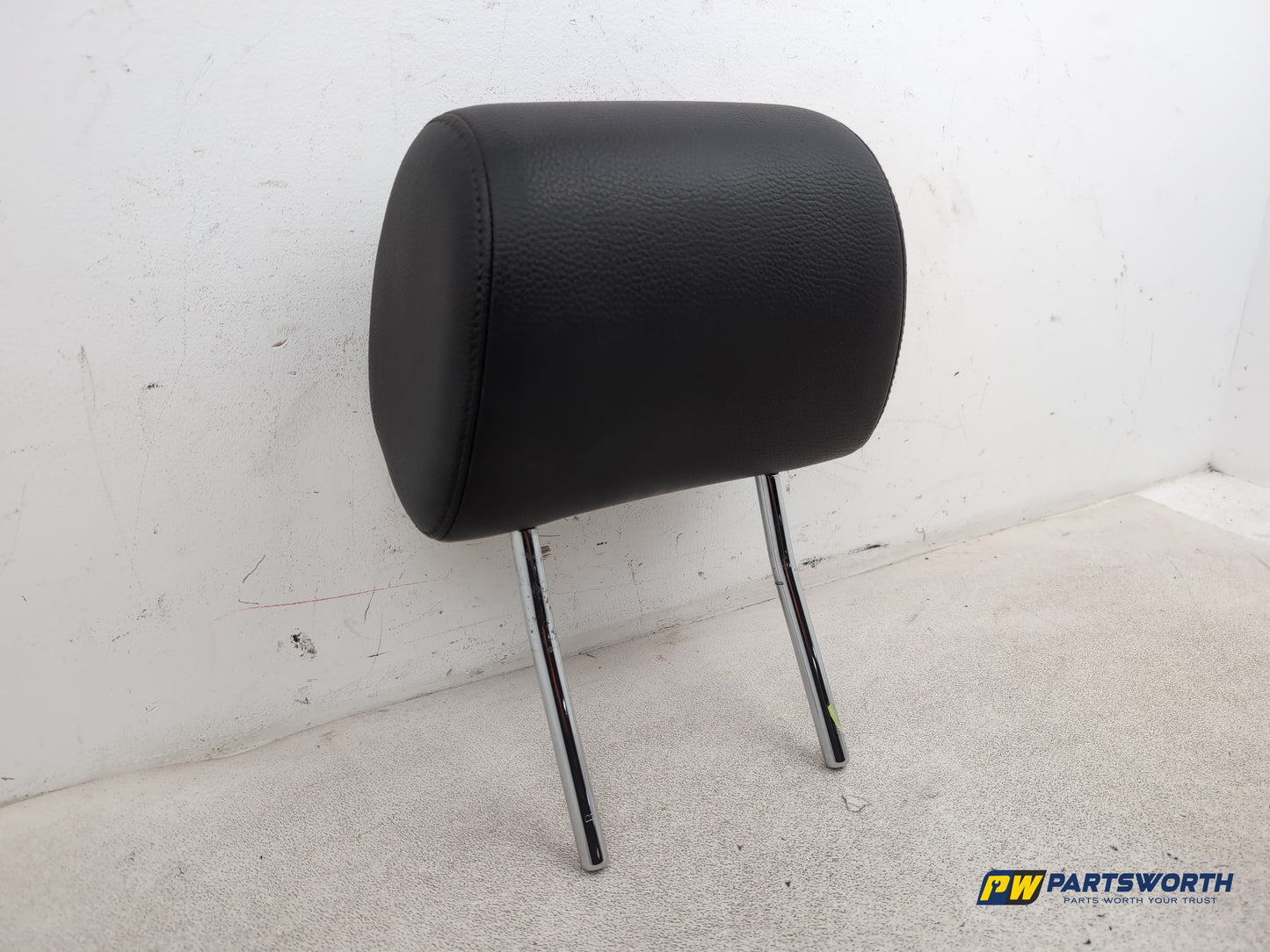 Rear Headrest 3