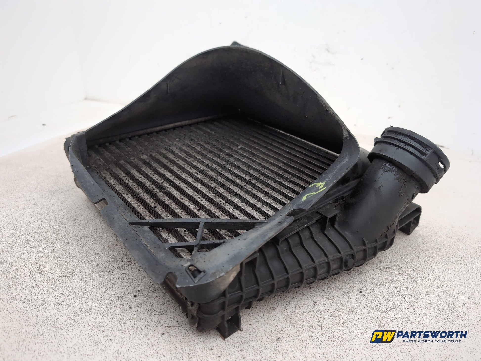 Volkswagen Touareg Altitude V6 Tdi Left Intercooler Radiator 7l6145803d - photo 9