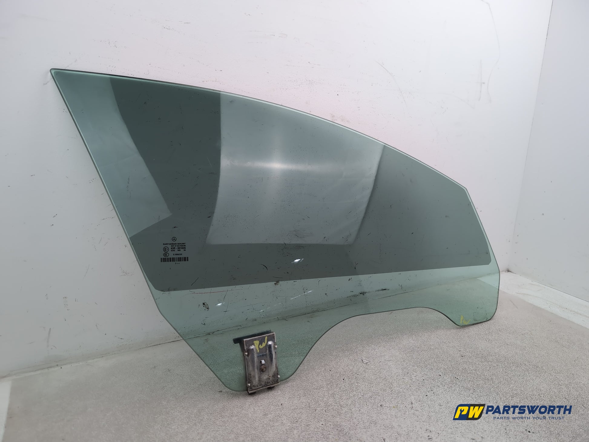 Door Glass Front RH 3