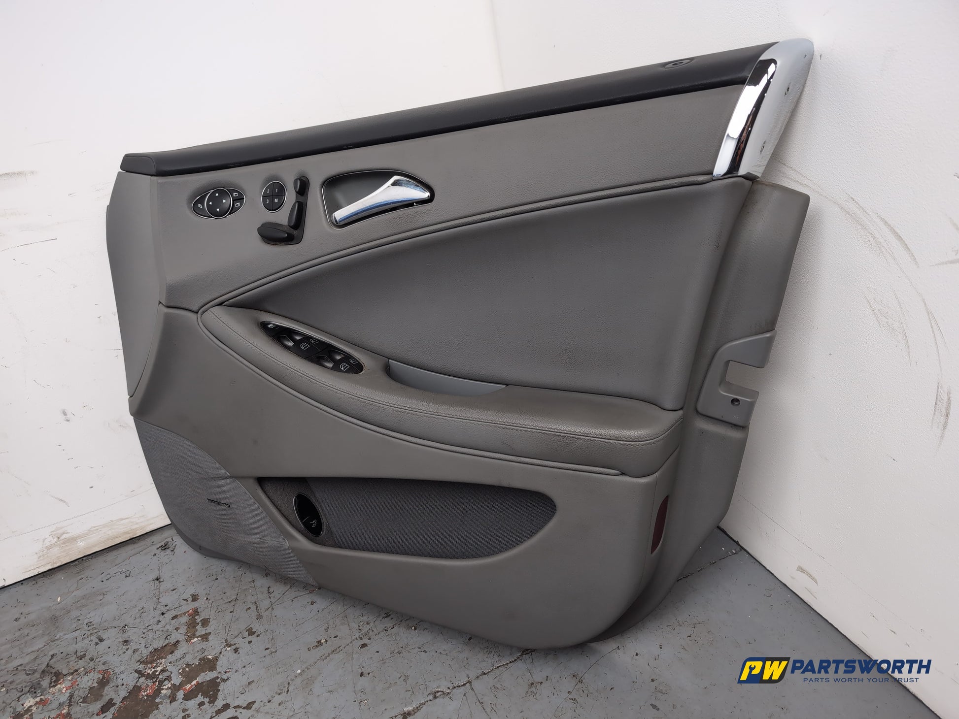 Mercedes Cls 320 Cdi Auto Front Right Driver Side Door Card 2007-2008 - photo 3