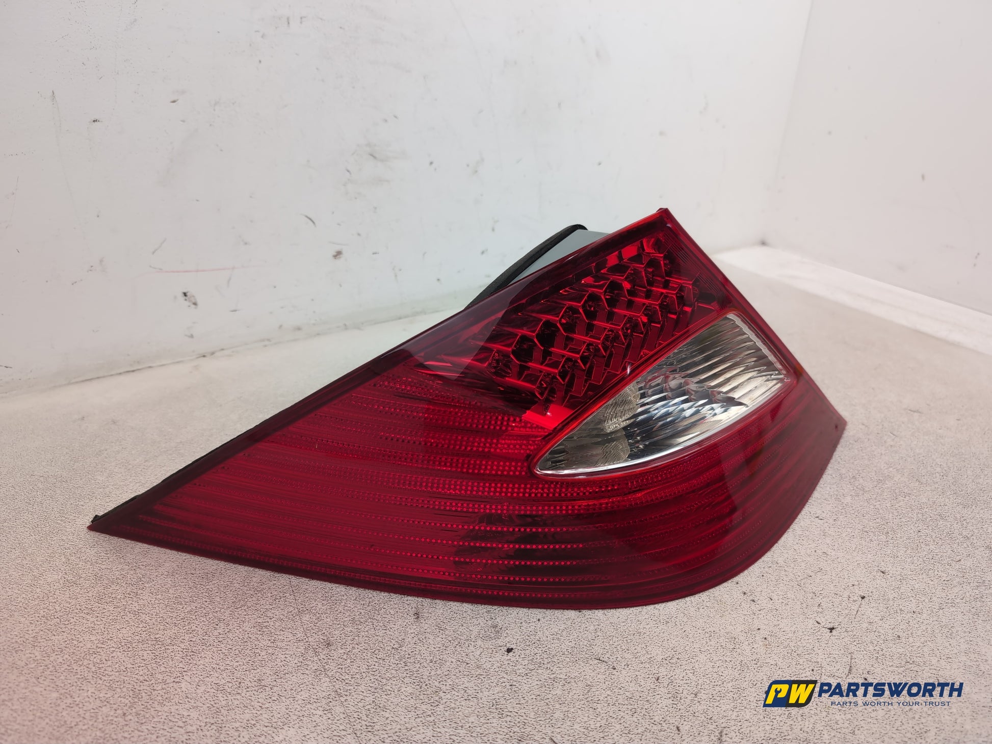 Mercedes Cls 320 Cdi Auto Lamp Assembly Rear Lh Oem 2005 - 2008 A2198200264 - photo 3