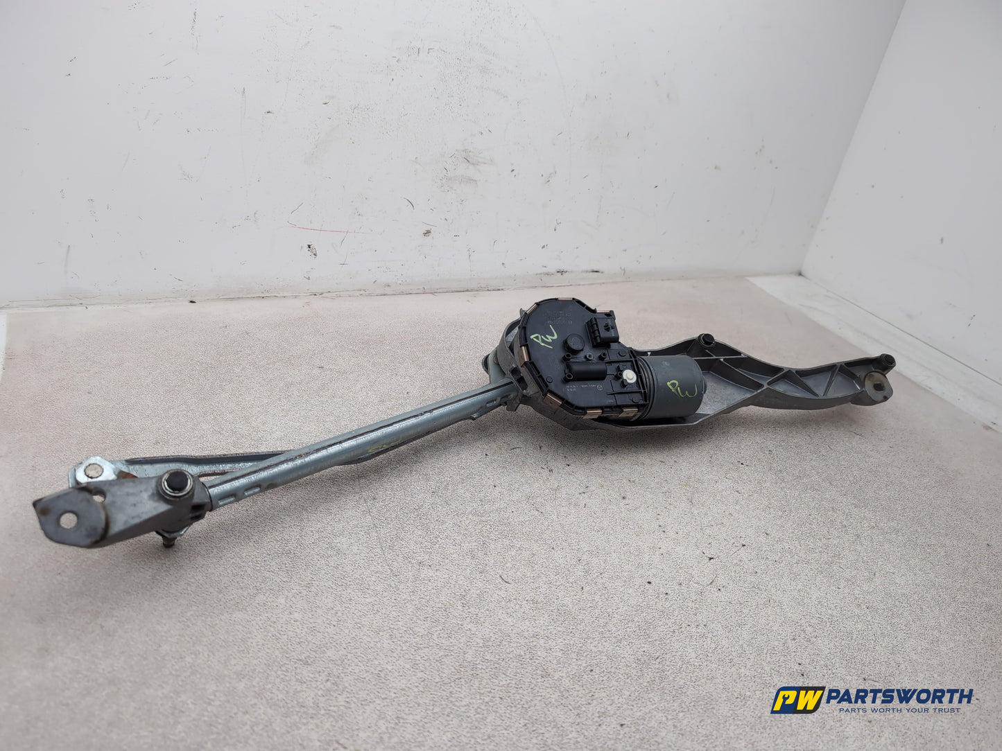 Front Wiper Motor & Mechanism / Linkage 3