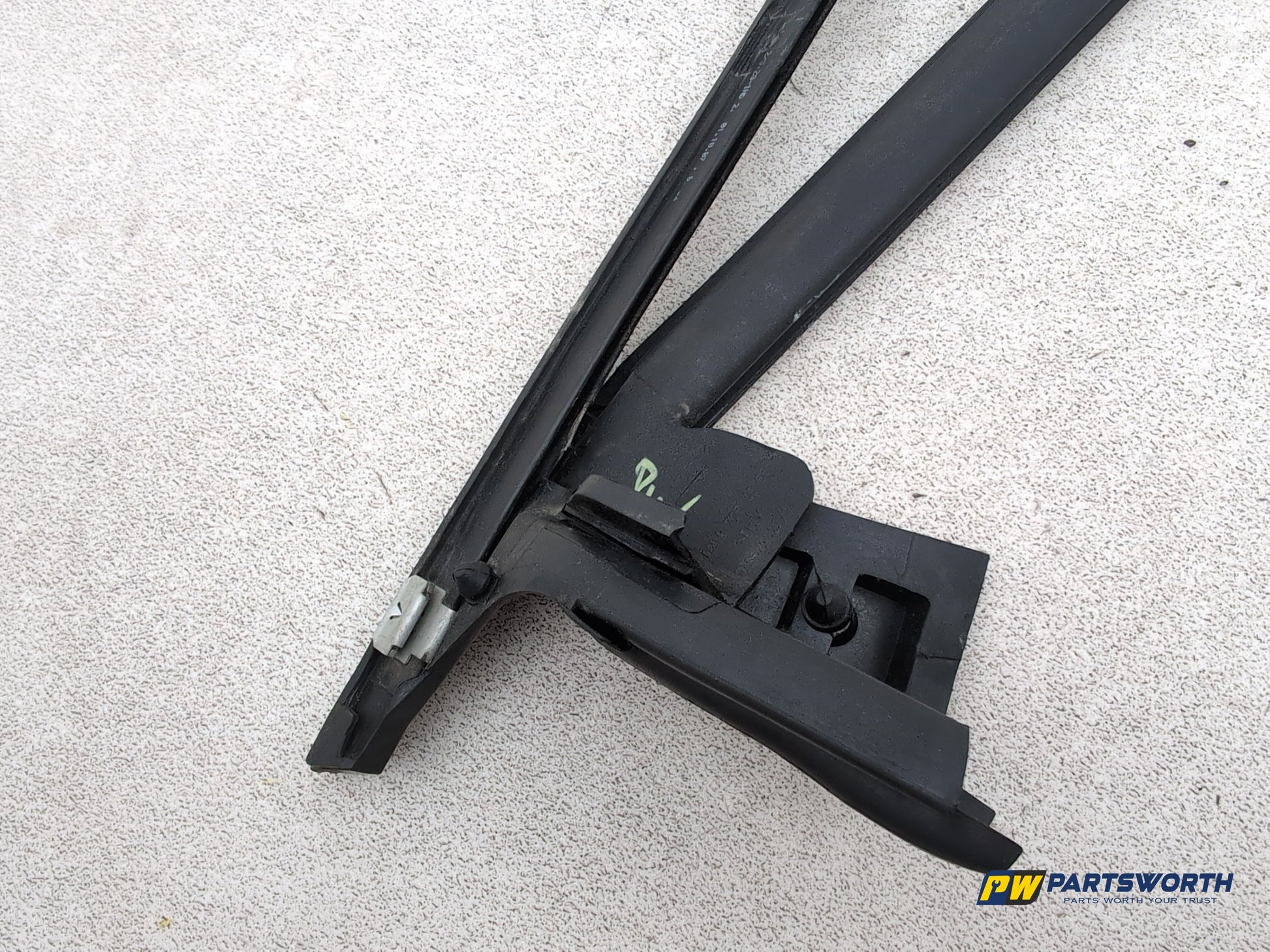 Mercedes Cls 320 Cdi Auto Right Driver Door Glass Weather Strip Trim A2197250665 - photo 3