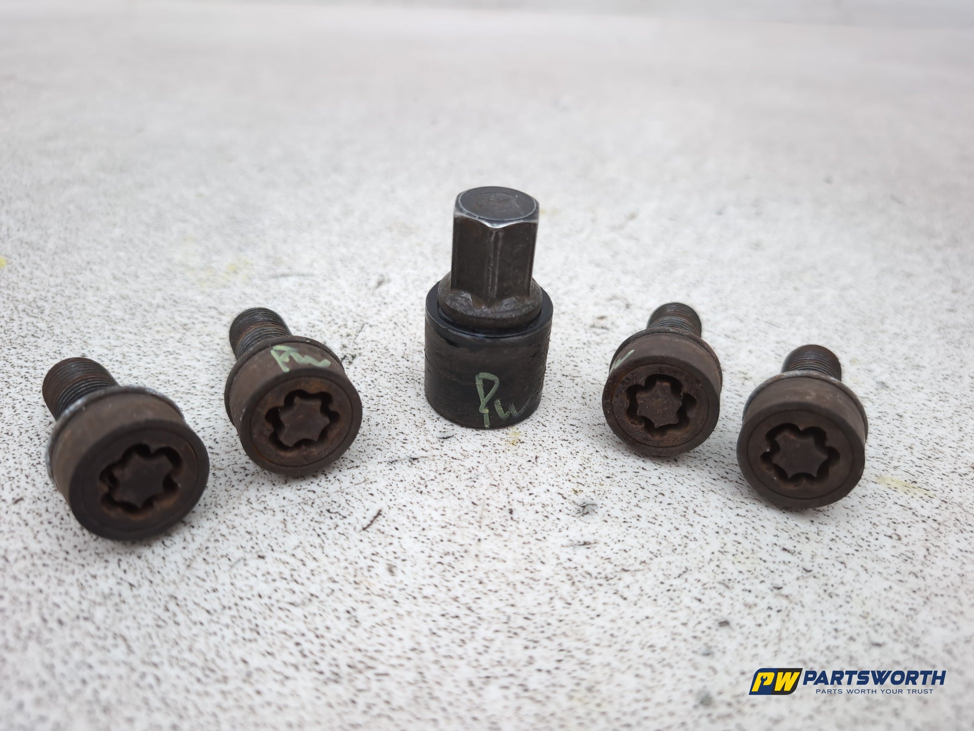 Mercedes Cls 320 Cdi Auto Locking Wheel Nuts And Key Set - photo 3