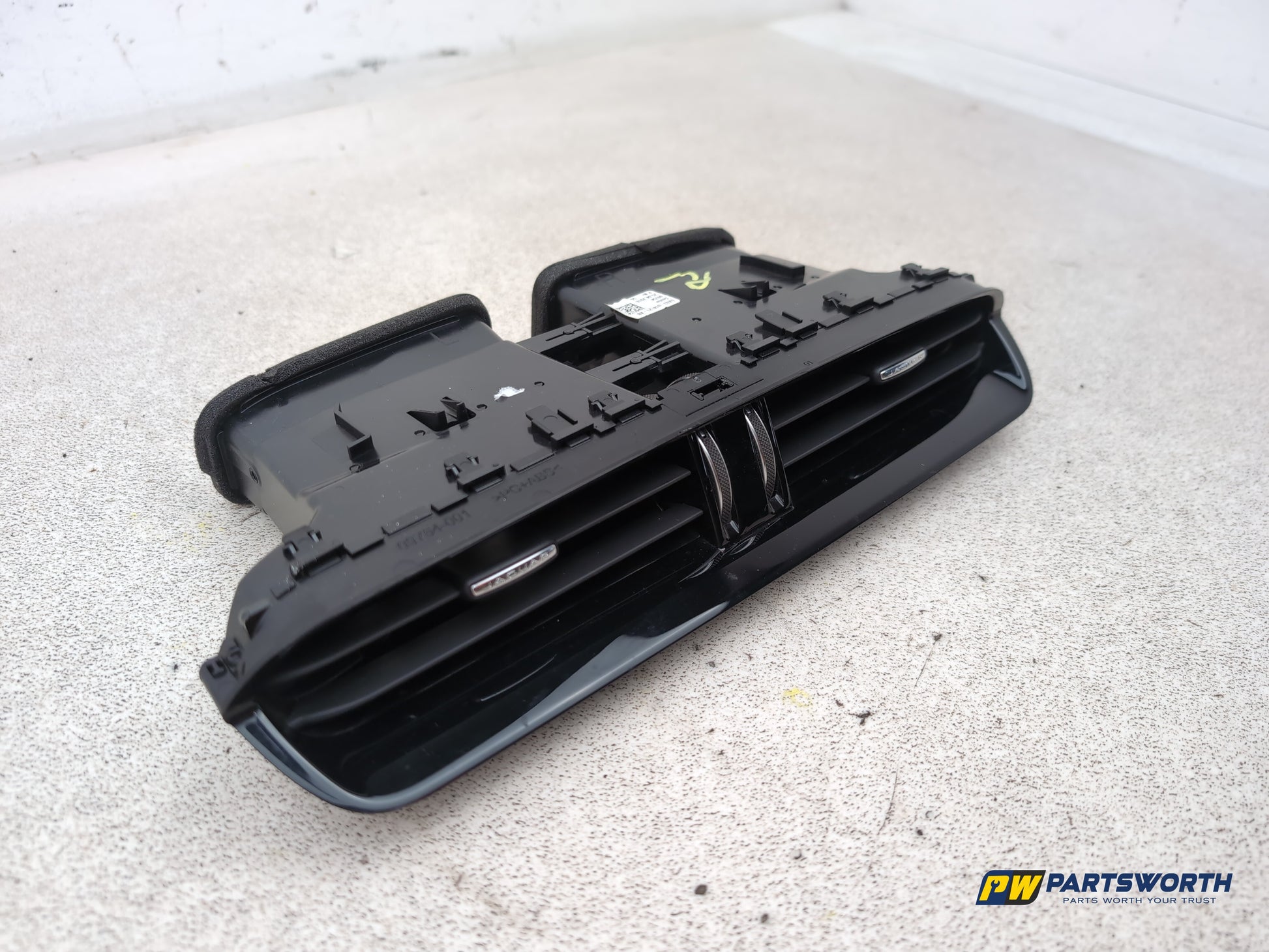 Jaguar Xf Portfolio D Dashboard Trim With Air Vent Gx63014l21a 2015-2017 - photo 3