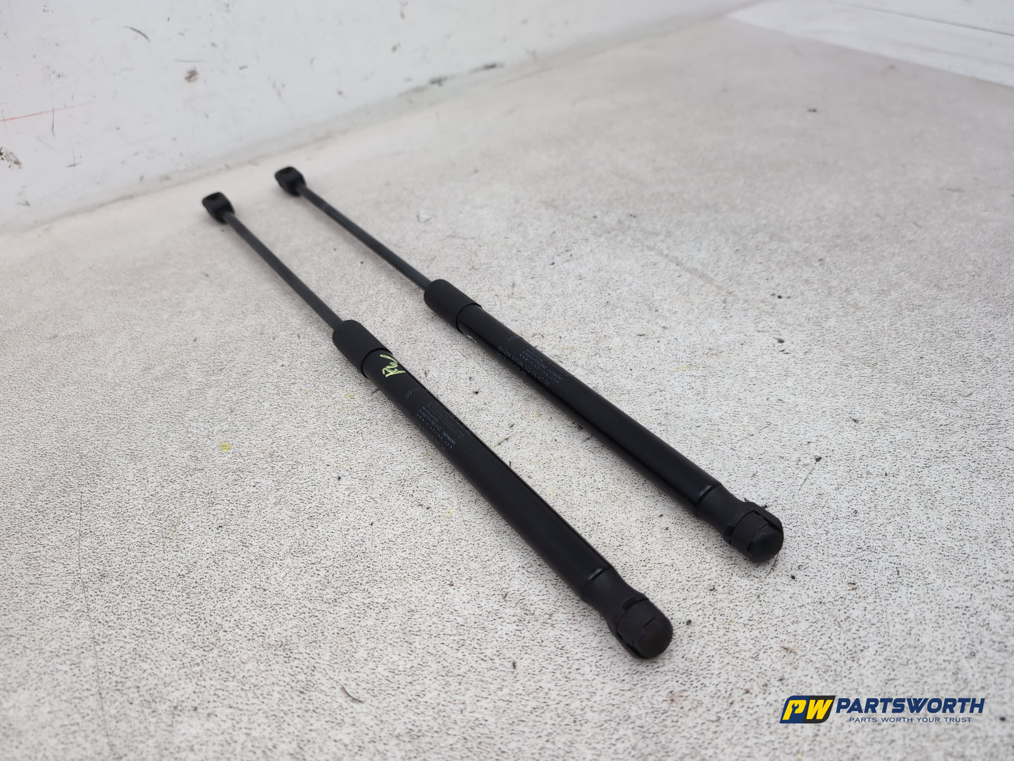 Jaguar Xf Portfolio D Bonnet Gas Strut 2015-2019 - photo 3