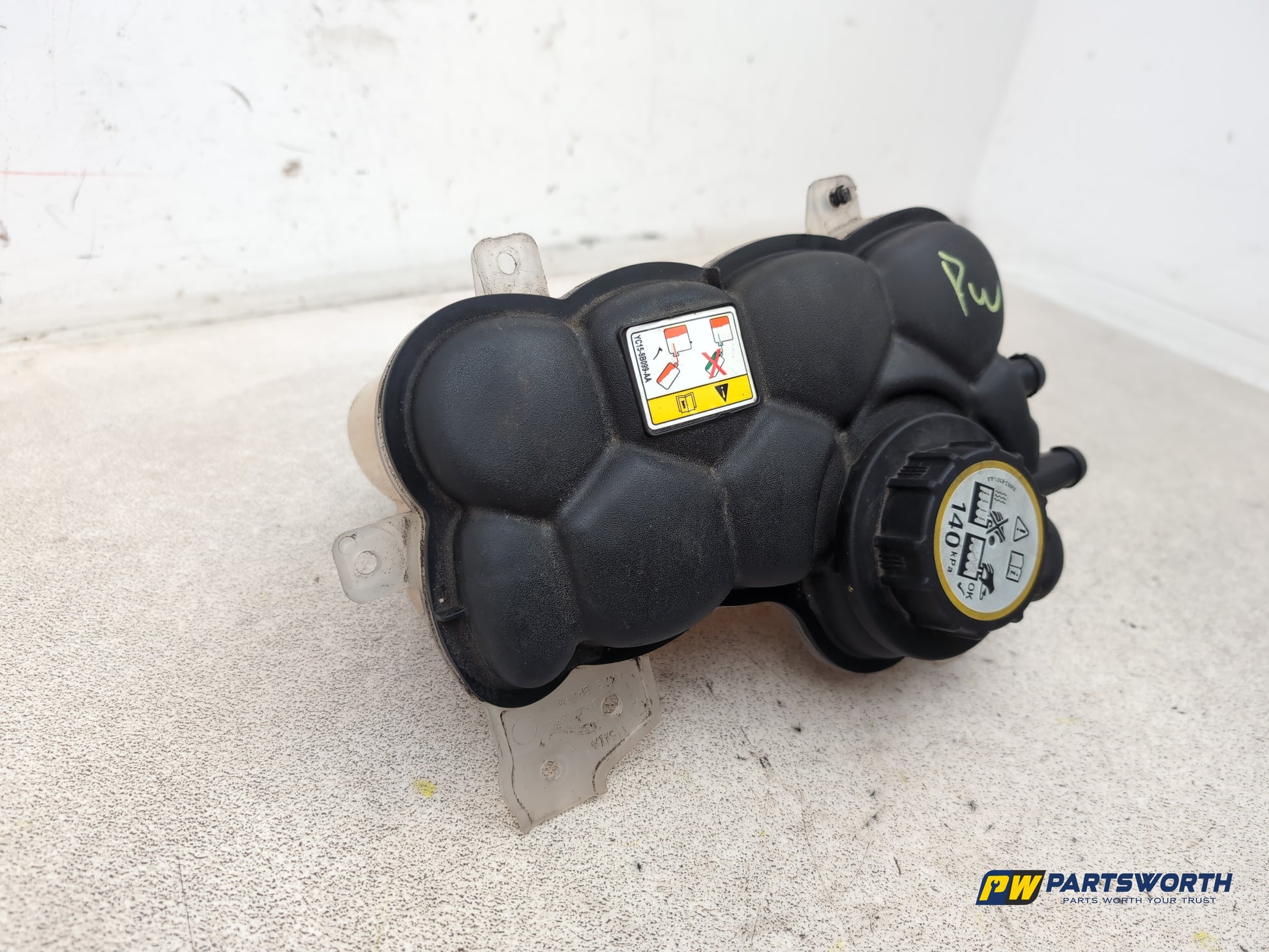 Jaguar Xf Portfolio D Radiator Expansion Tank 2015-2019 - photo 3