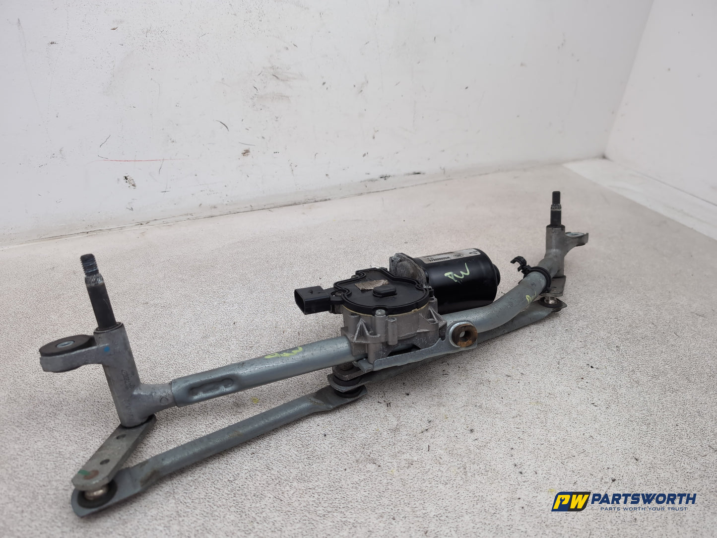 Front Wiper Motor & Mechanism / Linkage 3