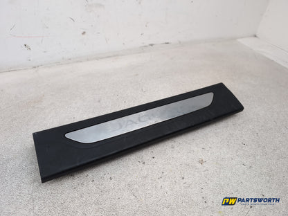 Jaguar Xf Portfolio Drivers Right Front Door Step Kickplate Gx6313200bb8pvj - photo 3
