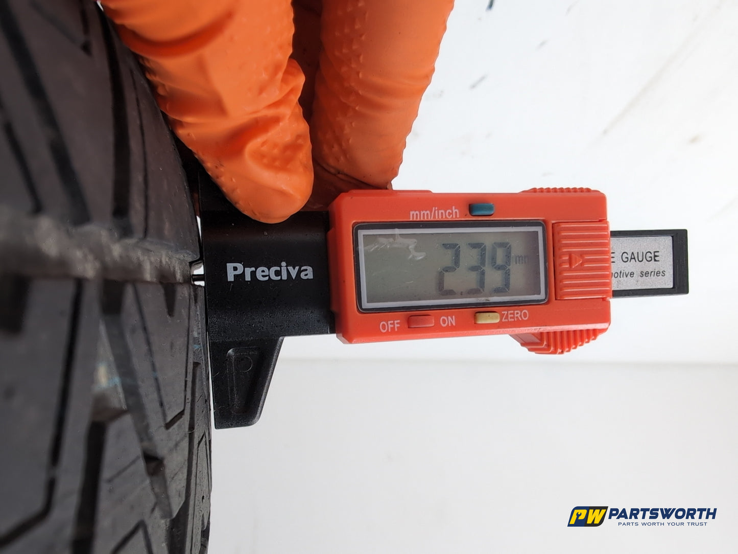 Space Saver Spare Wheel and Tool Kit  9