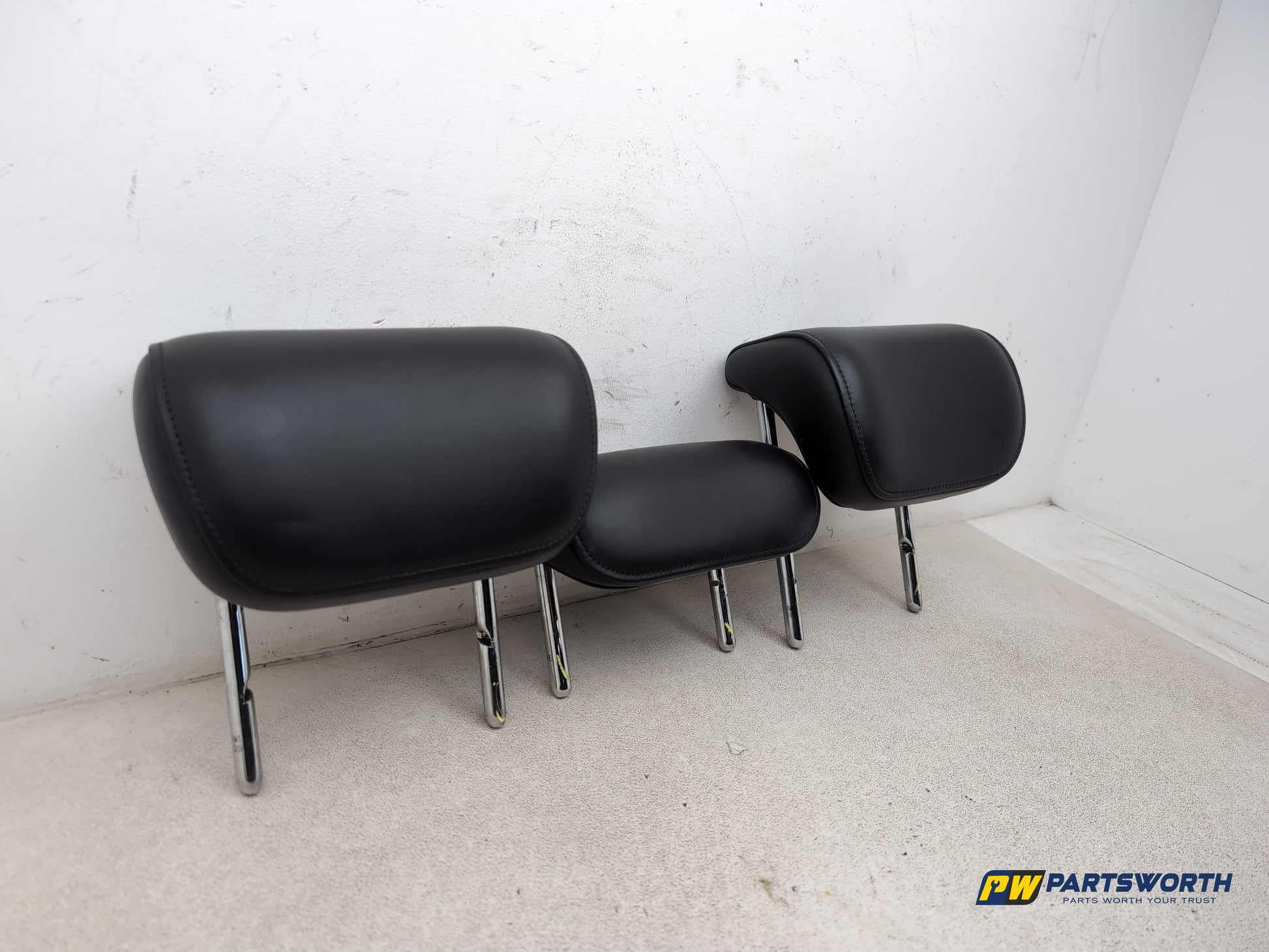 Rear Headrest 3