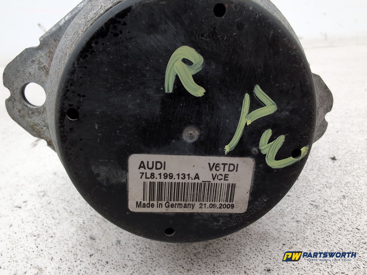 Engine Mounting RH 3