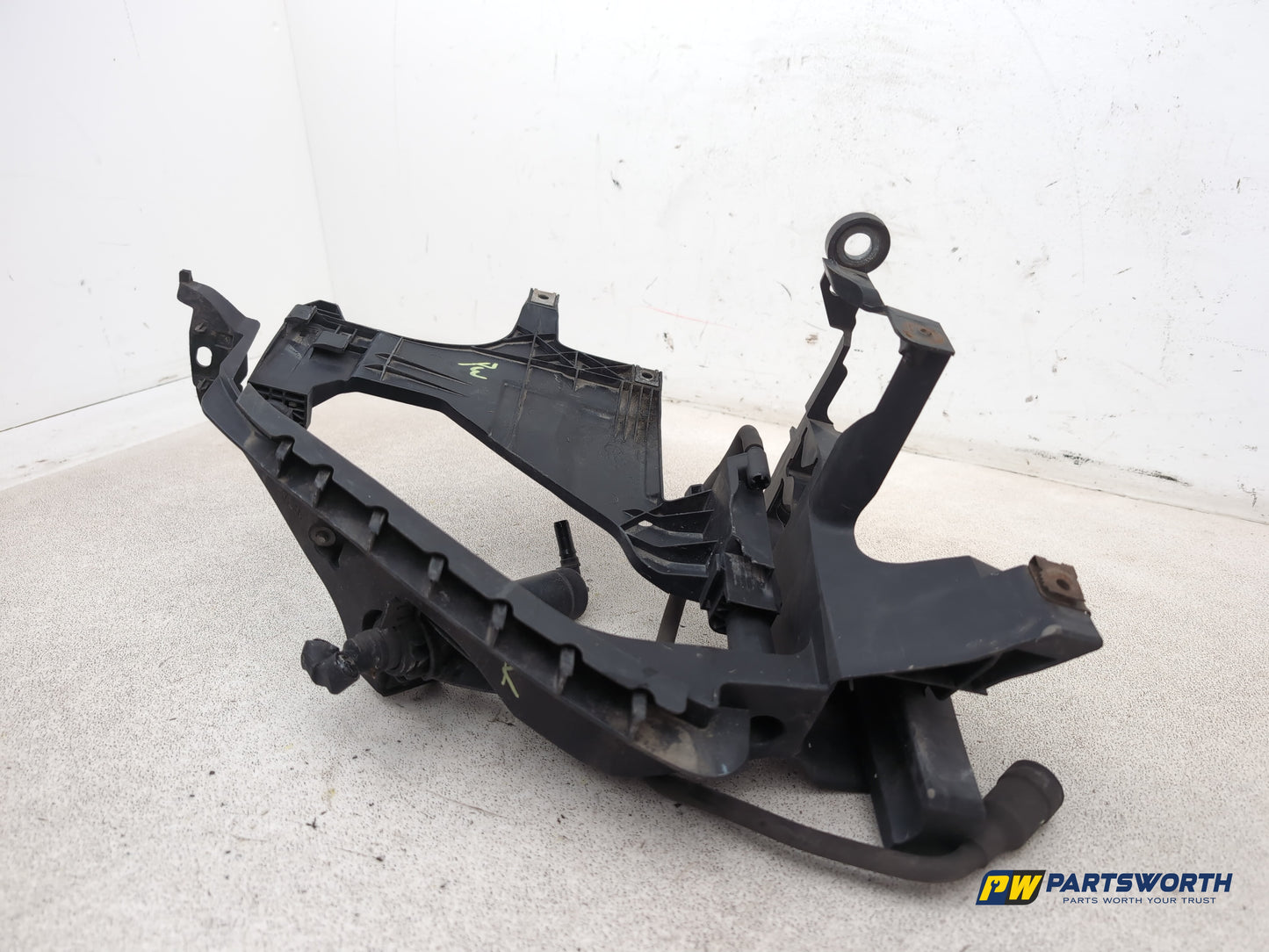 Headlamp Panel Support Bracket RH 3
