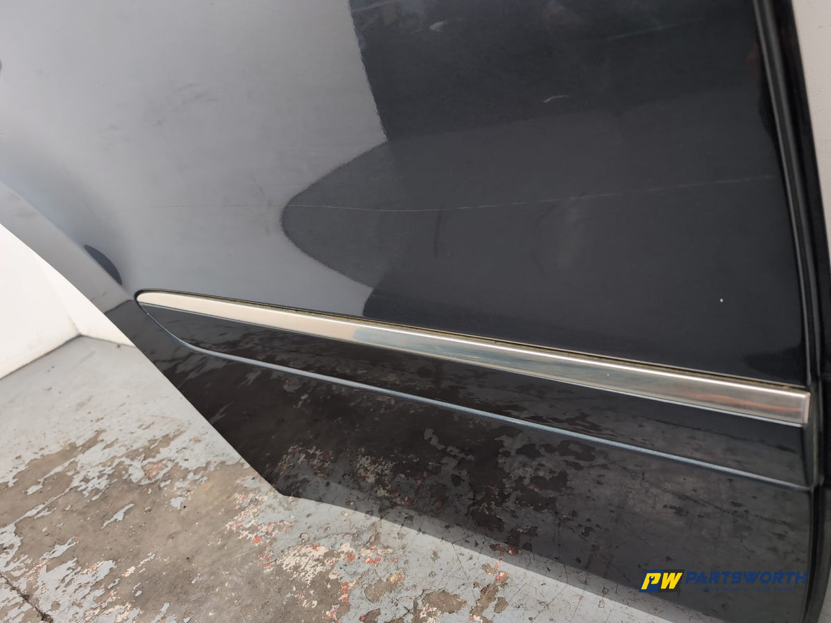 Door Rear RH 9