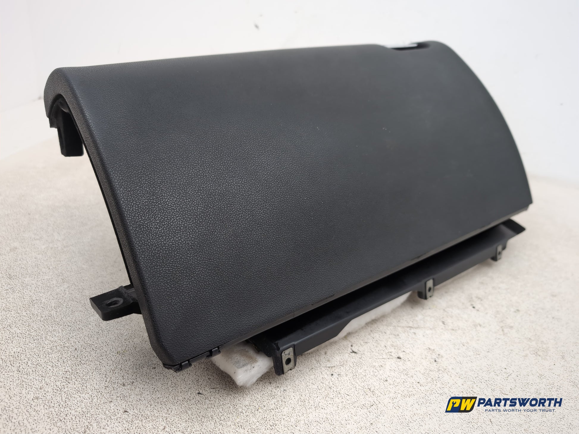 Glove Compartment Assembly 9