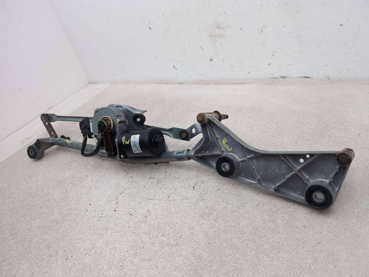 Front Wiper Motor & Mechanism / Linkage 3