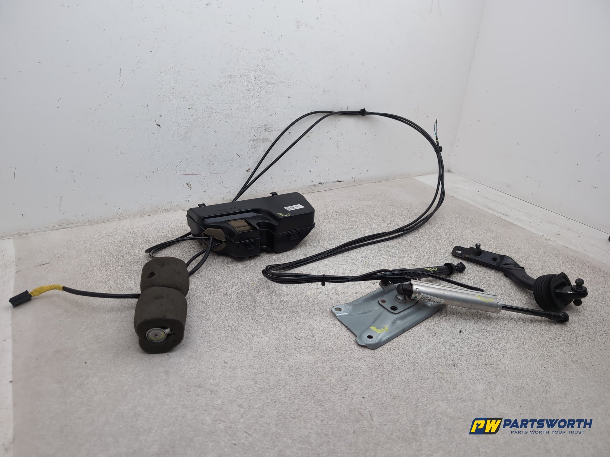 Automatic tailgate lifting motor and module  3