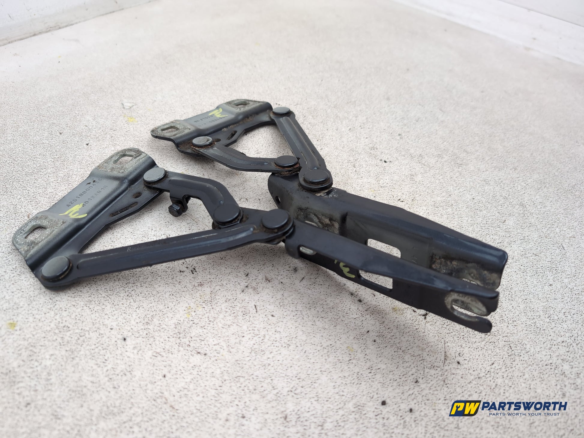 Mercedes-Benz Ml300 Sport Cdi Blue-Cy A Bonnet Hinges Pair A2518800328 2009-2011 - photo 3