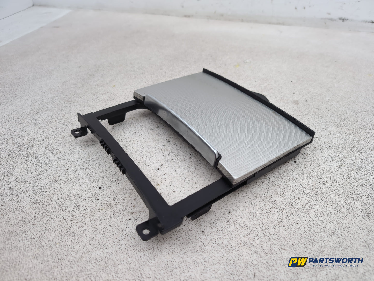 Ashtray Centre Console 3