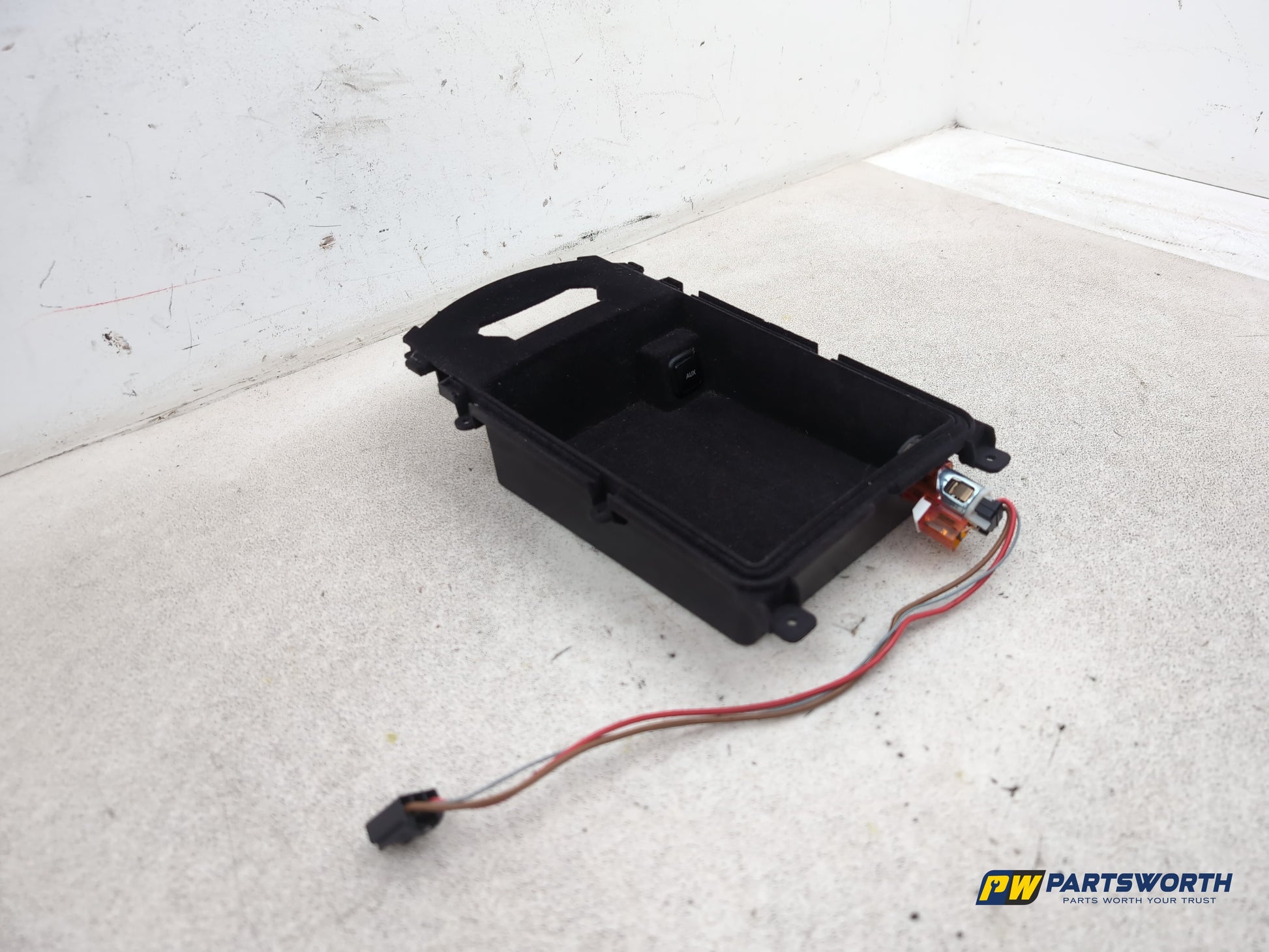 Audi A6 Se Tdi Quattro Auto Centre Console Storage Compartment 4g0864981 - photo 3