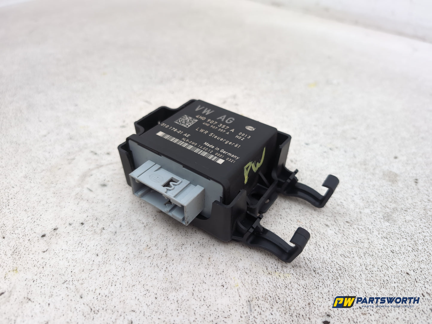 Audi A6 Se Tdi Quattro Auto Headlight Level Range Control Module Ecu 4h0907357a - photo 3